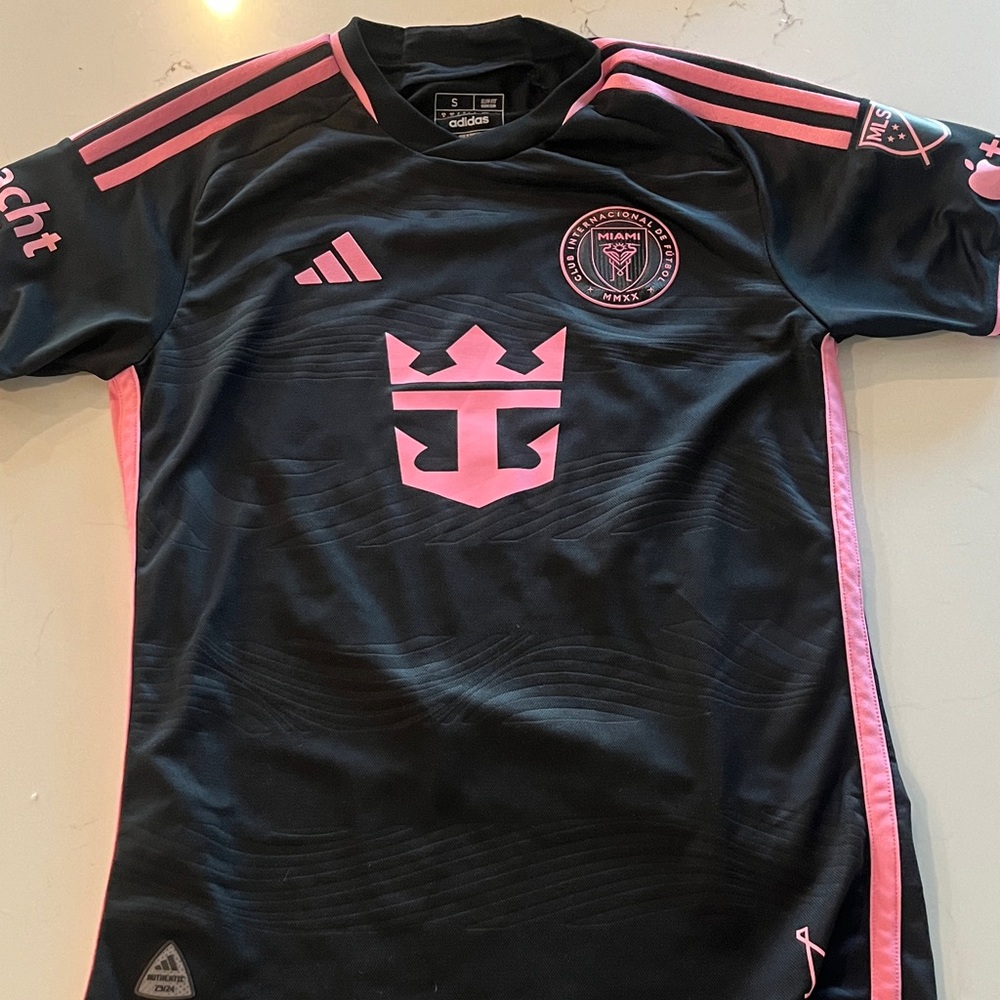 Adidas Messi InterMiami soccer jersey
